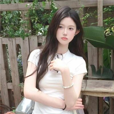 巨蛇闯女校